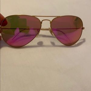 Hot pink ray ban mirror aviators!